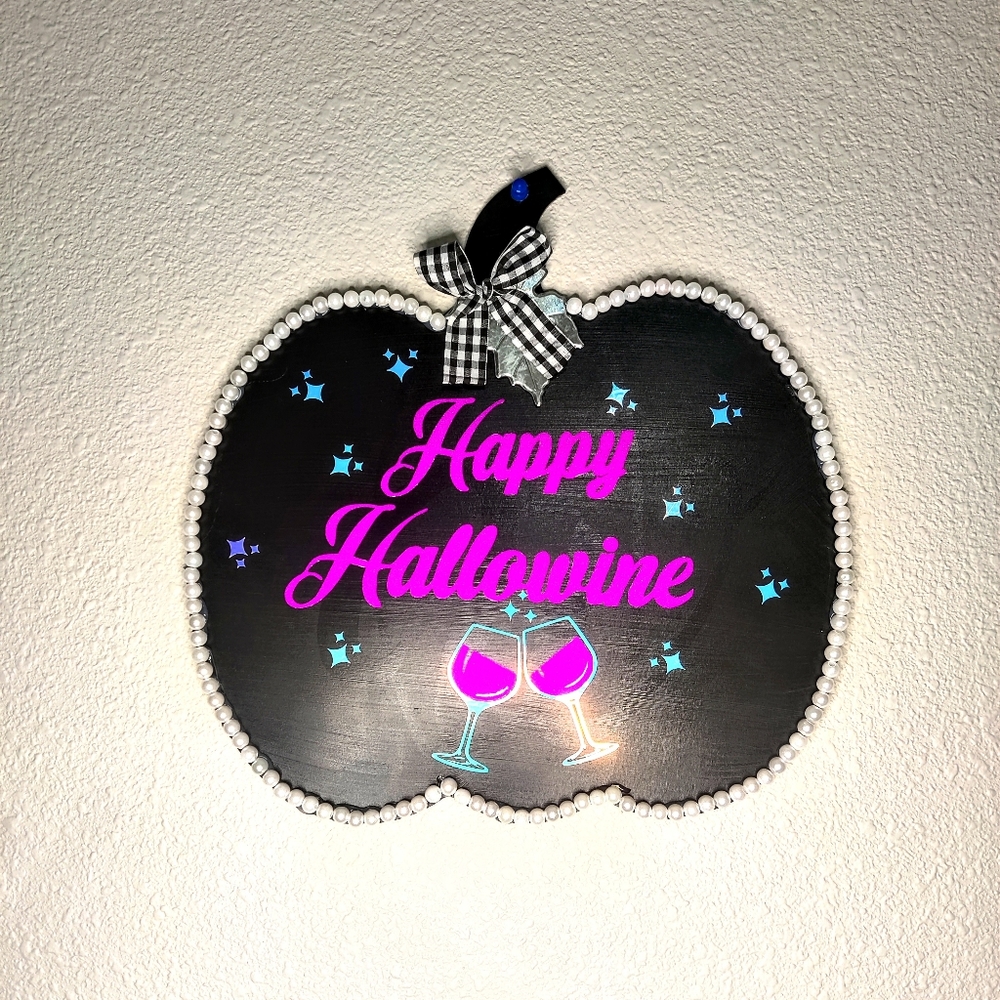 "Happy Hallowine" Halloween wine sign